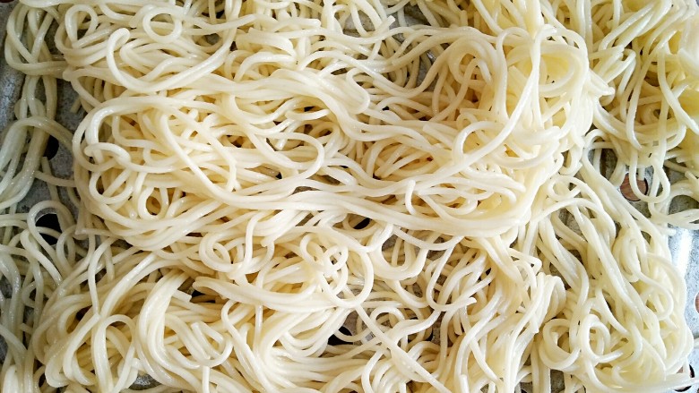 A bowl of hot dry noodles