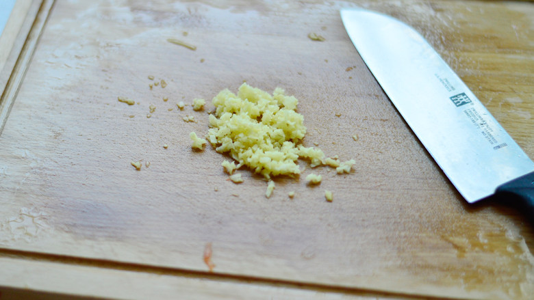 Fried beef with celery