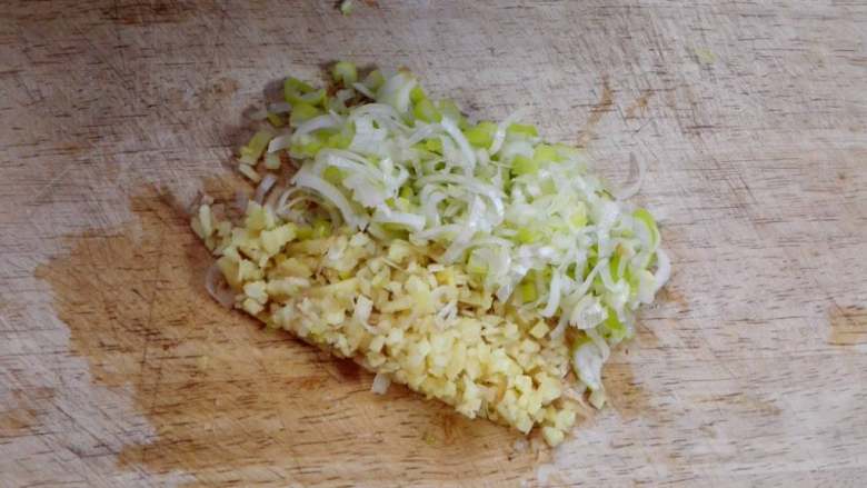 Chrysanthemum stuffing dumplings