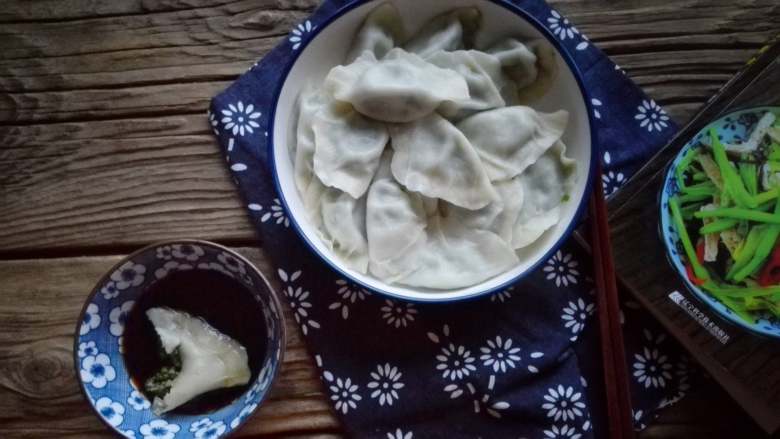 Chrysanthemum stuffing dumplings