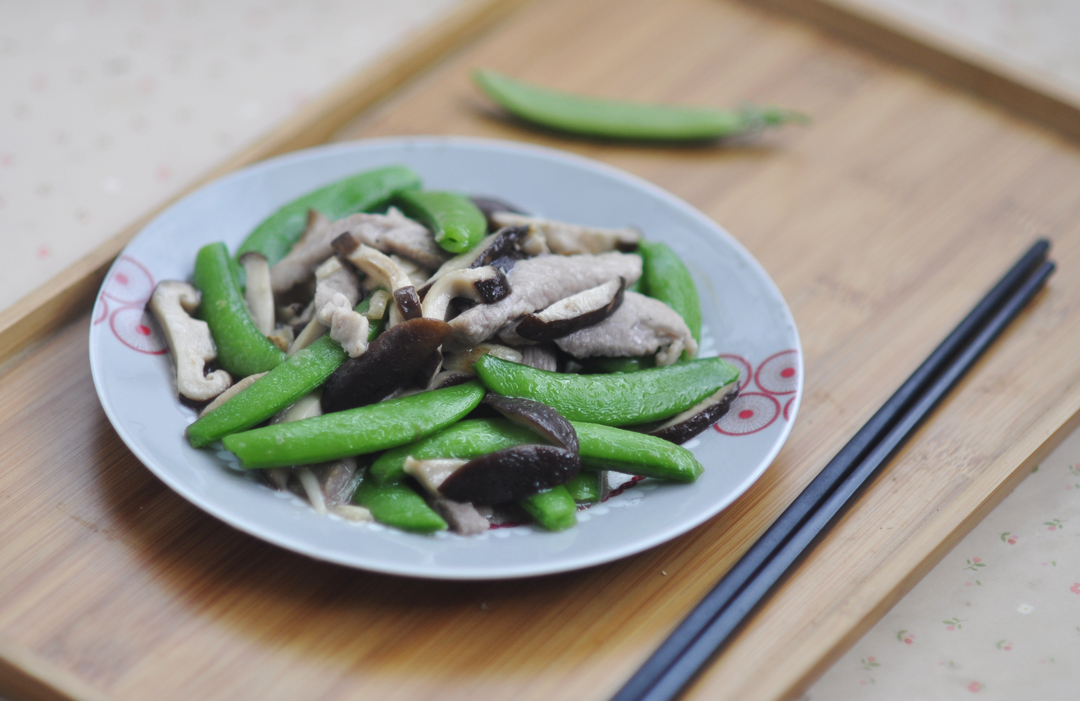 Stir-fried Green Sweet Beans with Lean Pork