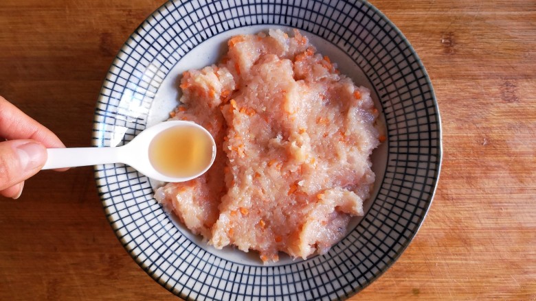 Steamed Chicken Breast and Shrimp Meatballs - Who said you can only eat boiled chicken breast in order to stay fit? 