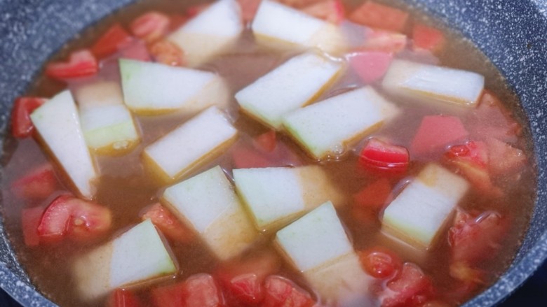 Sour and sweet appetizer ~ Tomato Enoki Mushroom and Winter Melon Soup