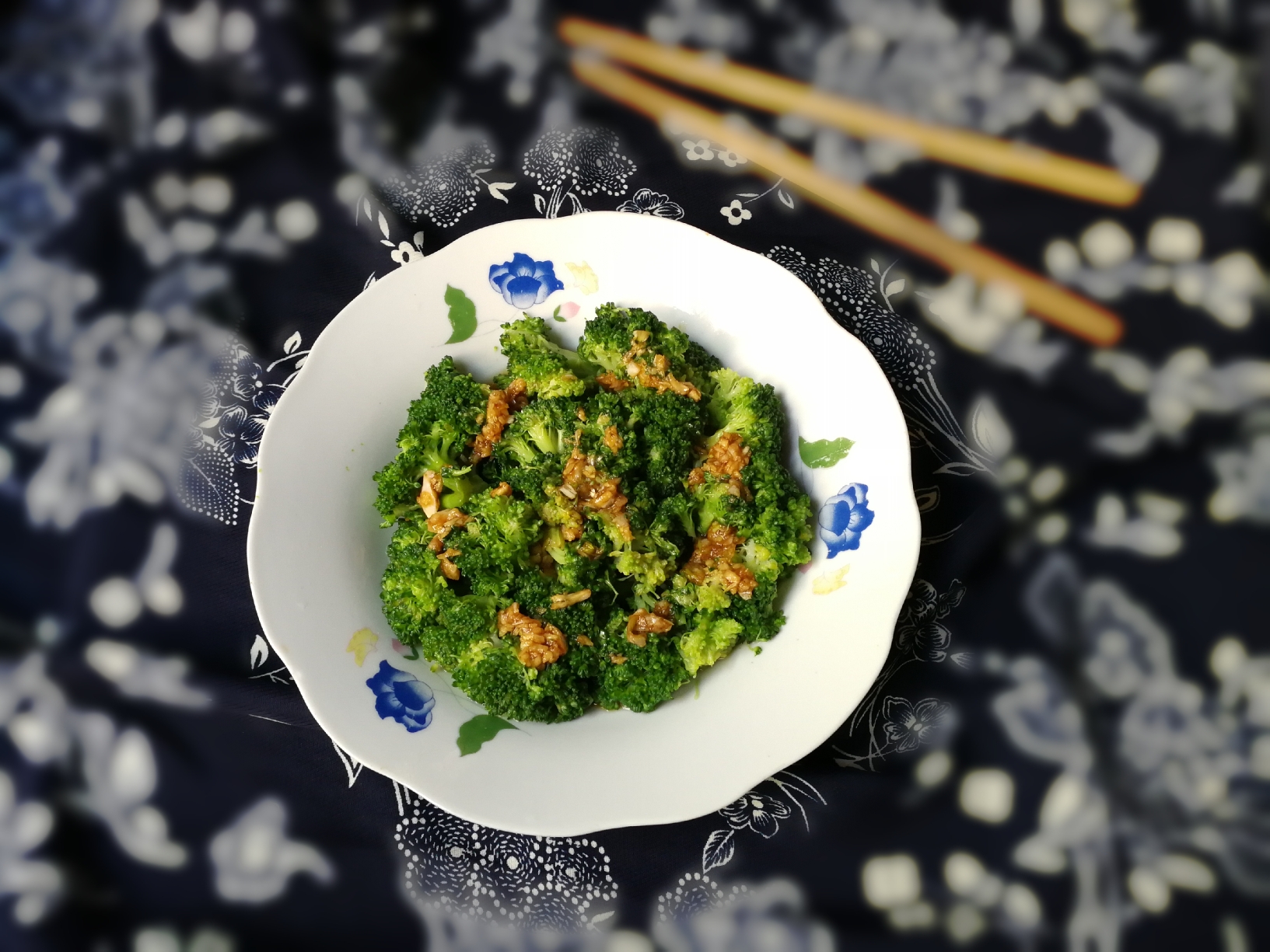 Broccoli with garlic paste