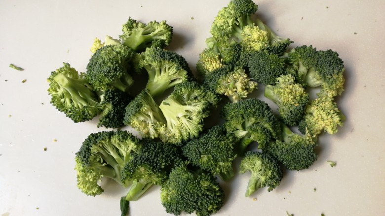 Broccoli mixed with garlic paste