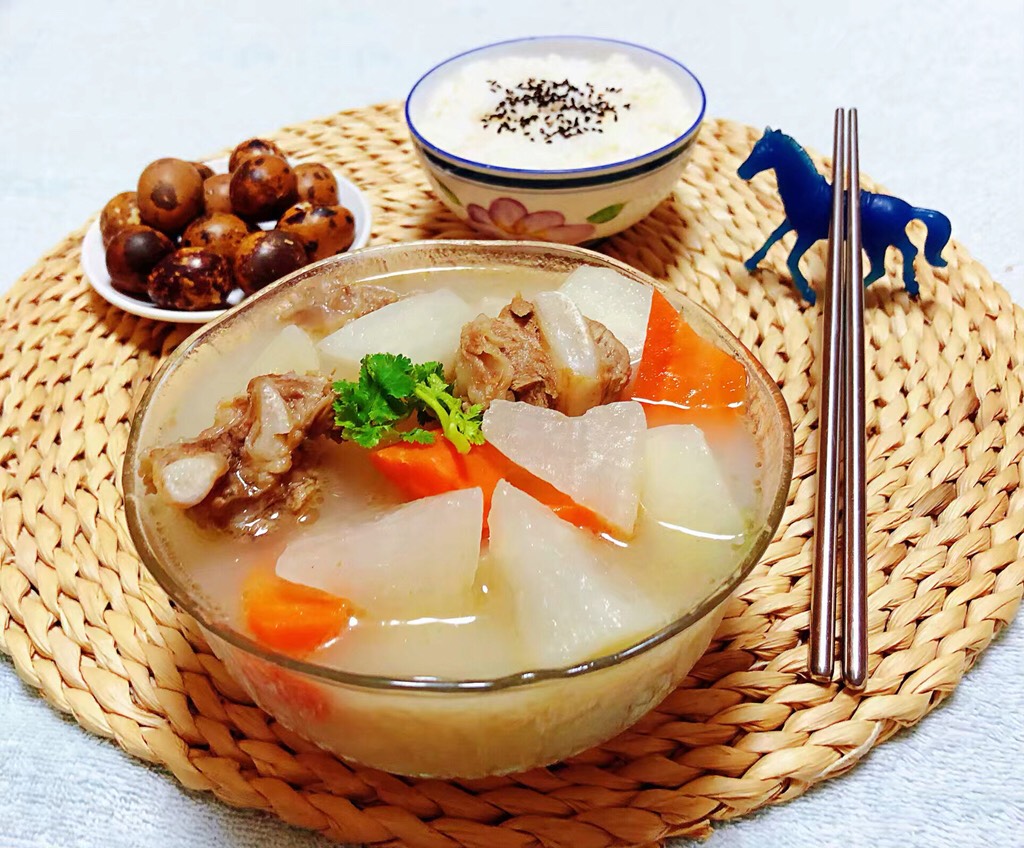 Pork Ribs and Stewed Radish