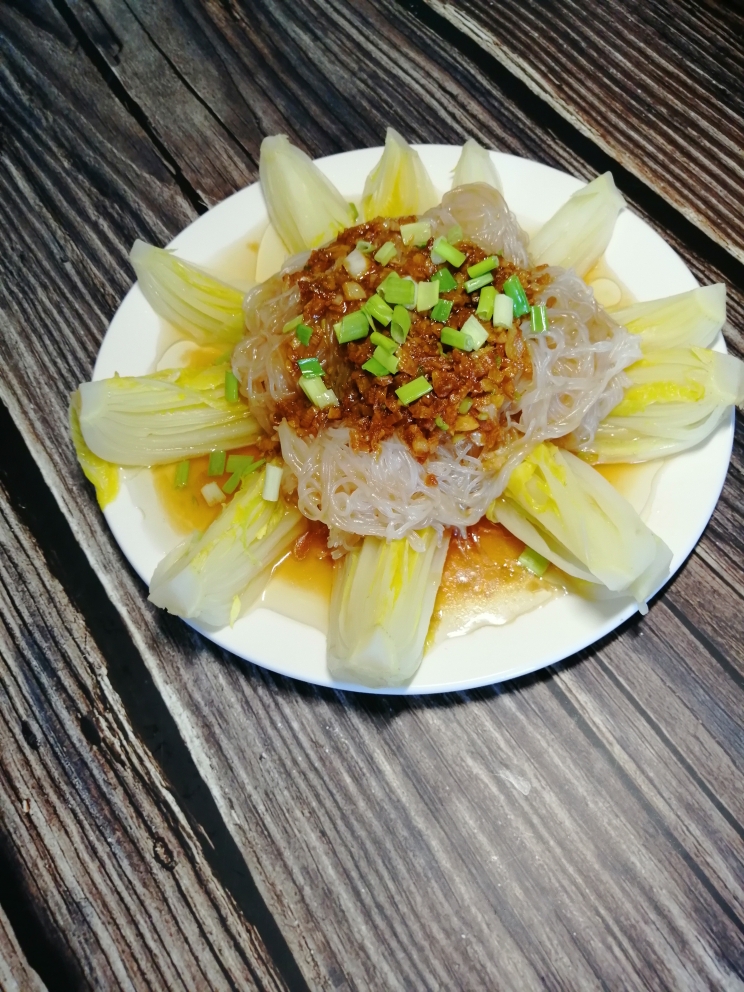 Garlic Vermicelli and Baby Cabbage