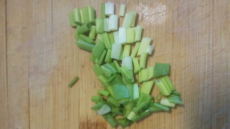 Garlic vermicelli and baby cabbage