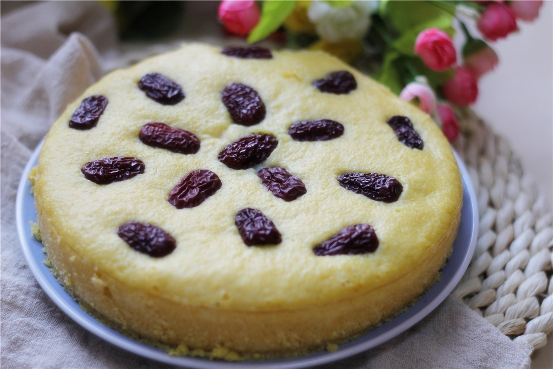 Cornmeal steamed cake