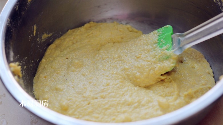 Cornmeal Hair Cake