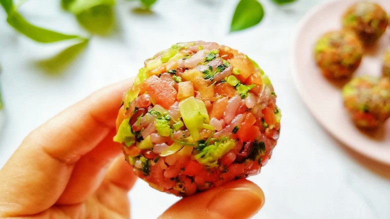 Multigrain and vegetable rice balls