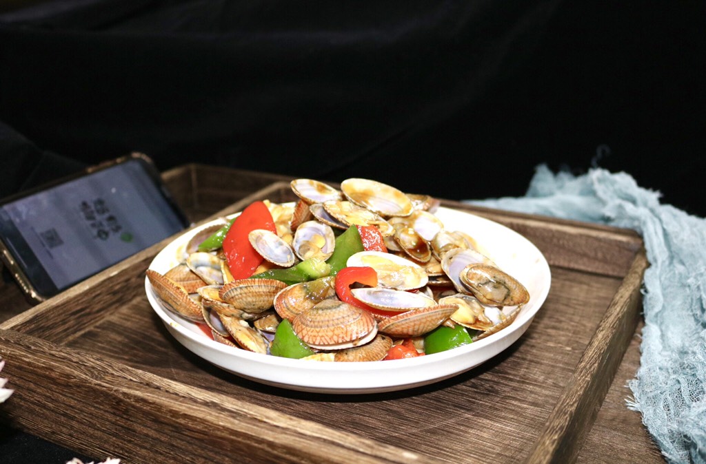 Stir-fried colorful peppers