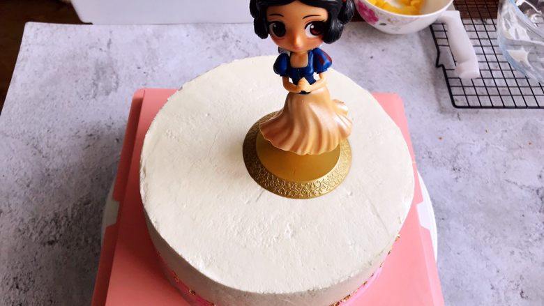 Snow White Cake