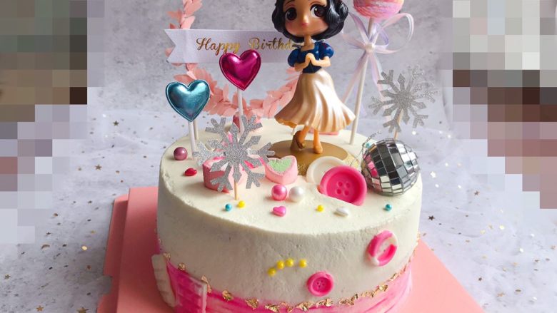 Snow White Cake