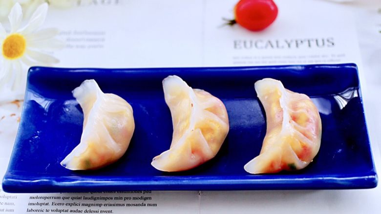 Tomato, shrimp, egg and crystal steamed dumplings