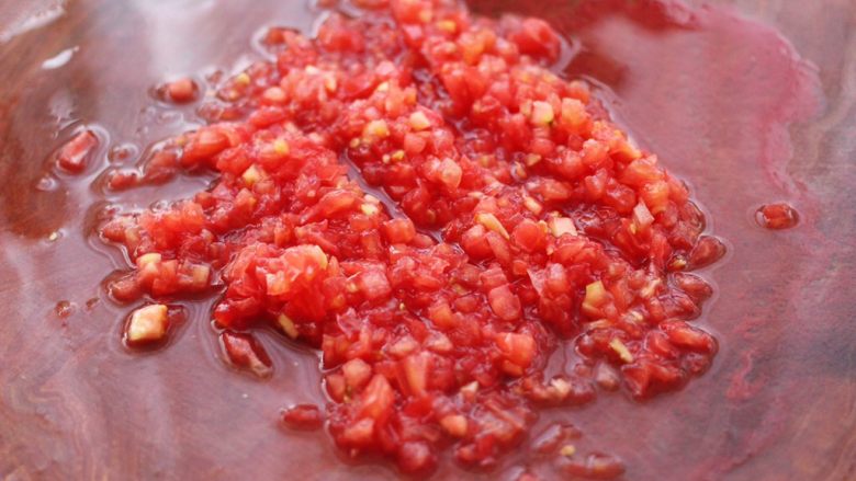 Tomato, shrimp, egg and crystal steamed dumplings