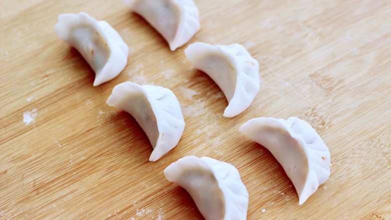 Tomato, shrimp, egg and crystal steamed dumplings