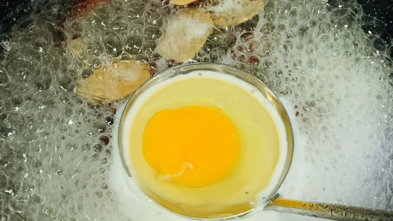 Sugar-watered eggs