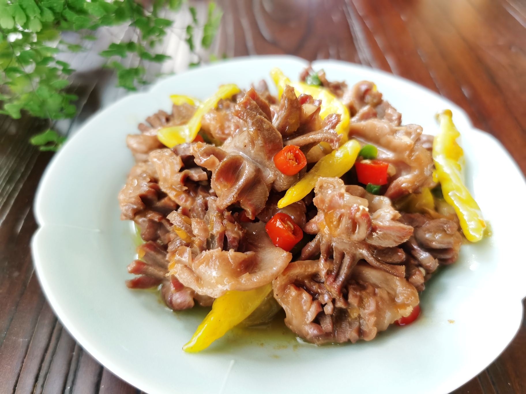 Pickled pepper chicken gizzards