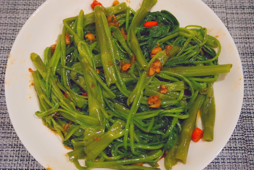 Garlic water spinach