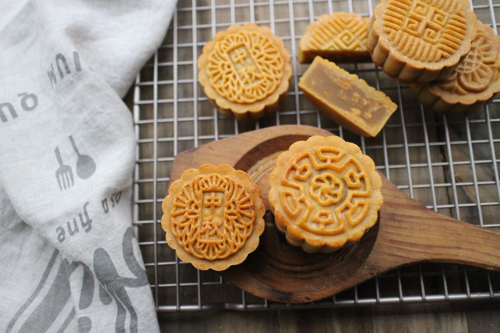 Lotus Paste and Meat Floss Mooncake