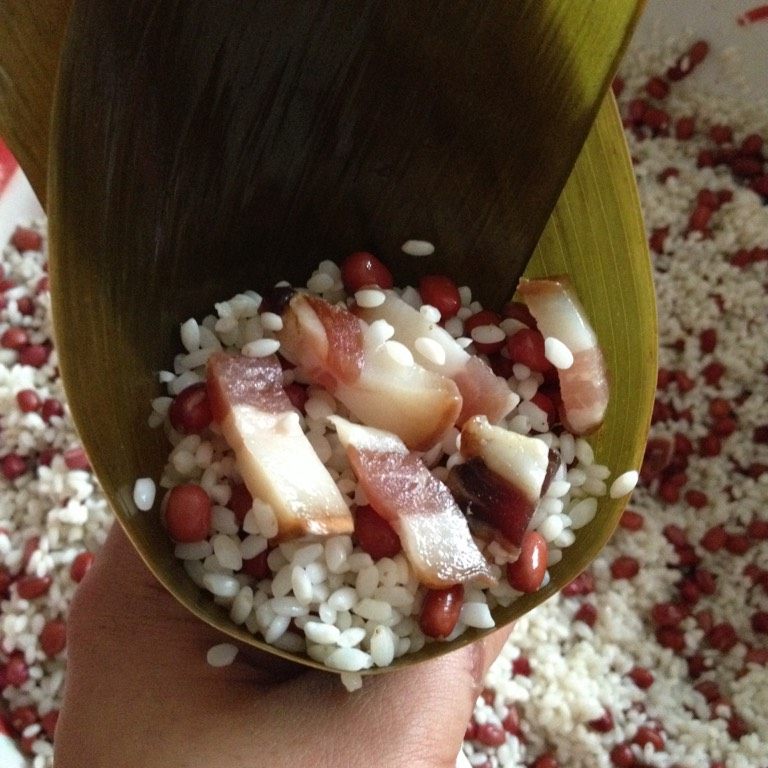 Bacon and red bean rice dumplings