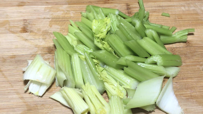 Celery Stir-fried Lean Pork