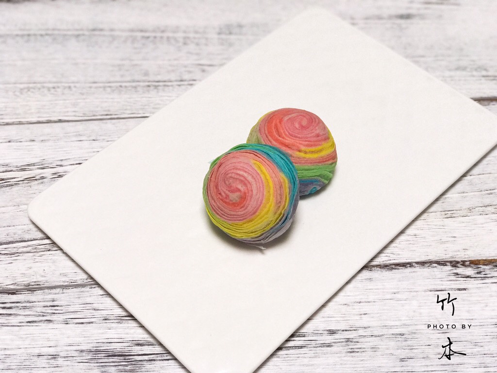 Rainbow egg yolk cake