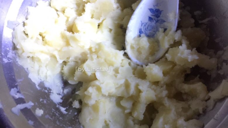 Cheese Baked Mashed Potatoes