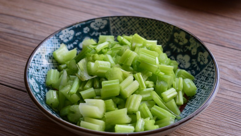 # savory#Cold celery and peanuts