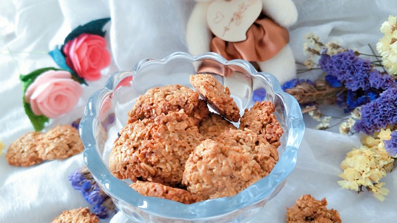 Low sugar and oil-free oatmeal cookies