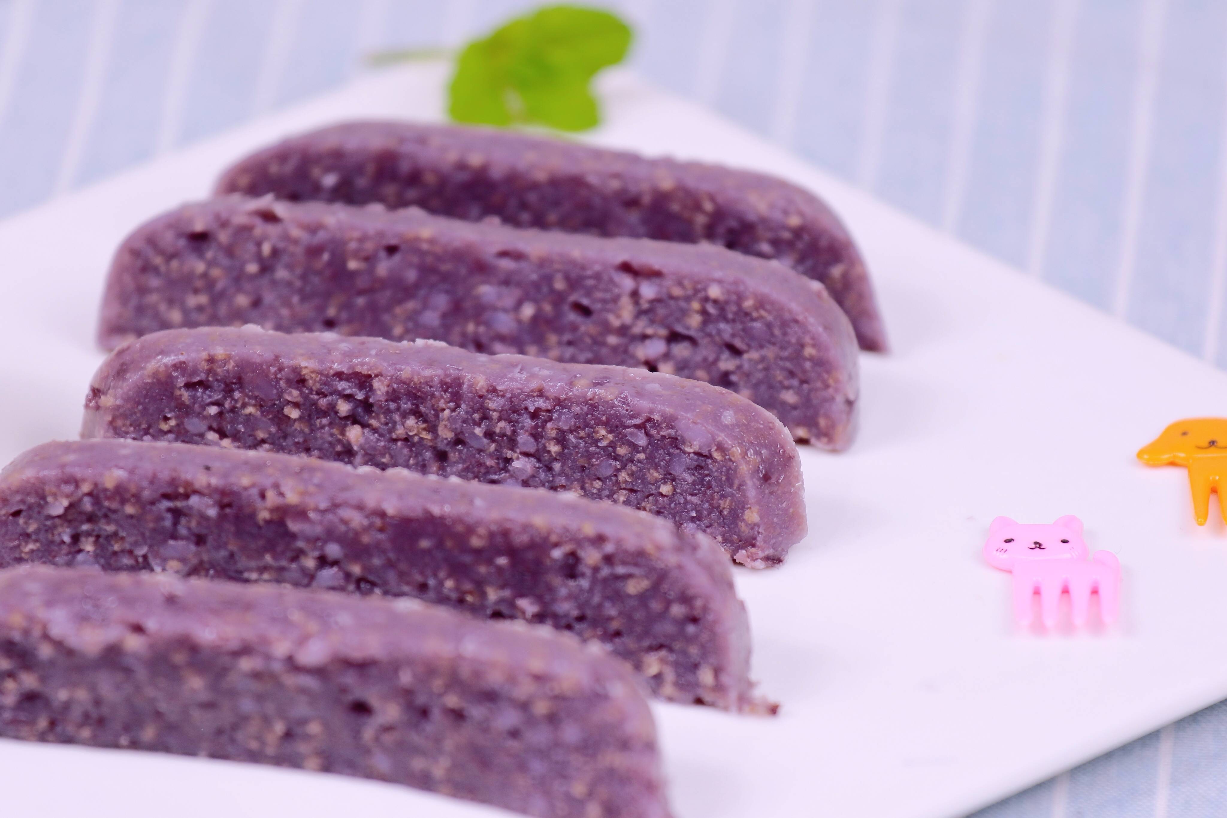 Purple sweet potato rice cake