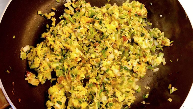 Buckwheat scrambled eggs