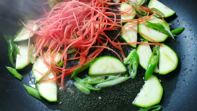 Yuebanwan fried (mixed) noodles