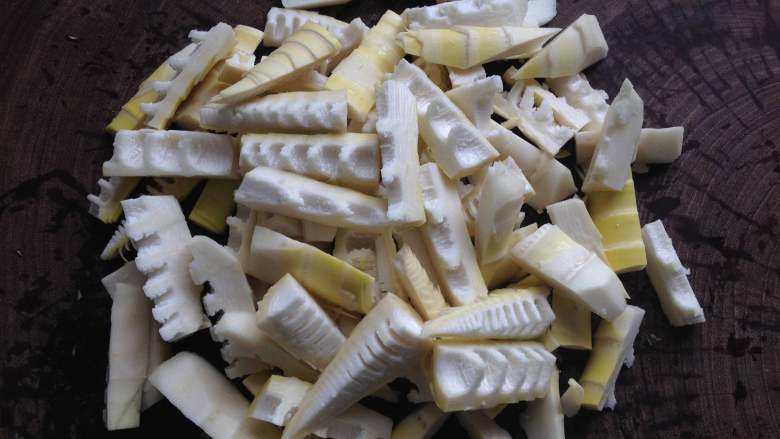 Braised spring bamboo shoots