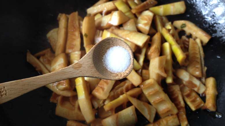 Braised spring bamboo shoots