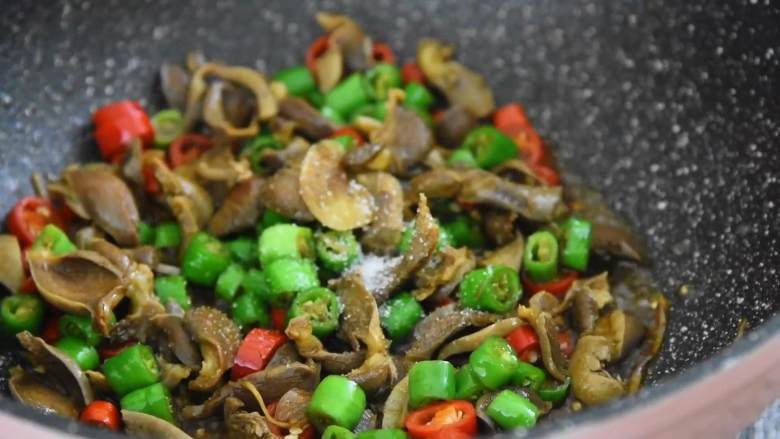 Three pepper fried chicken gizzards - spicy, crispy and super delicious with rice