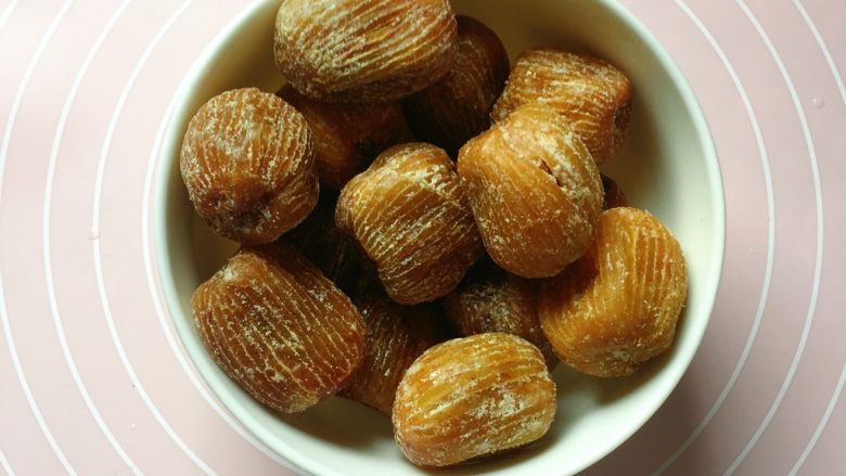 Candied dates and sago rice dumplings