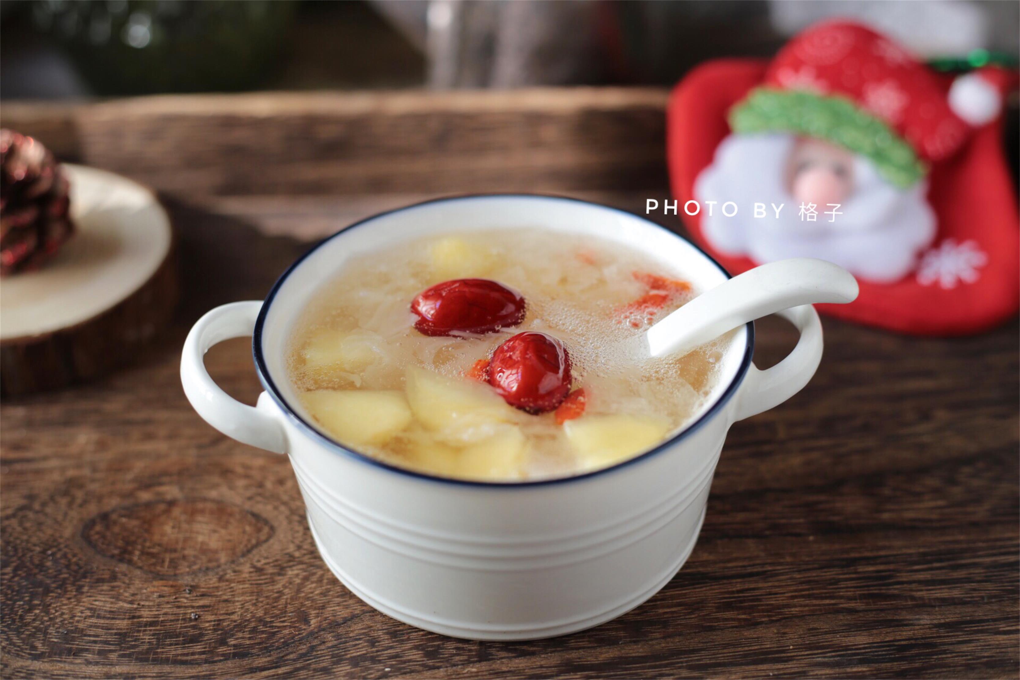 Tremella, Apple and Red Date Soup