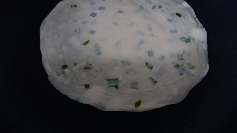 Dumpling skin version of scallion crispy cake