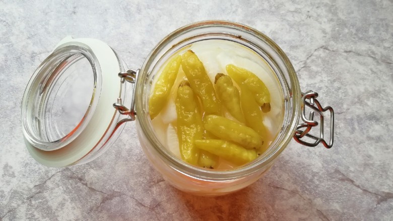 Pickled pepper and radish strips