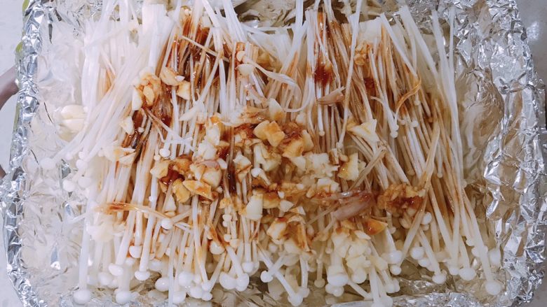 Tin foil enoki mushrooms (oven version)