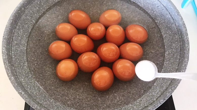 Homemade five-spice tea eggs