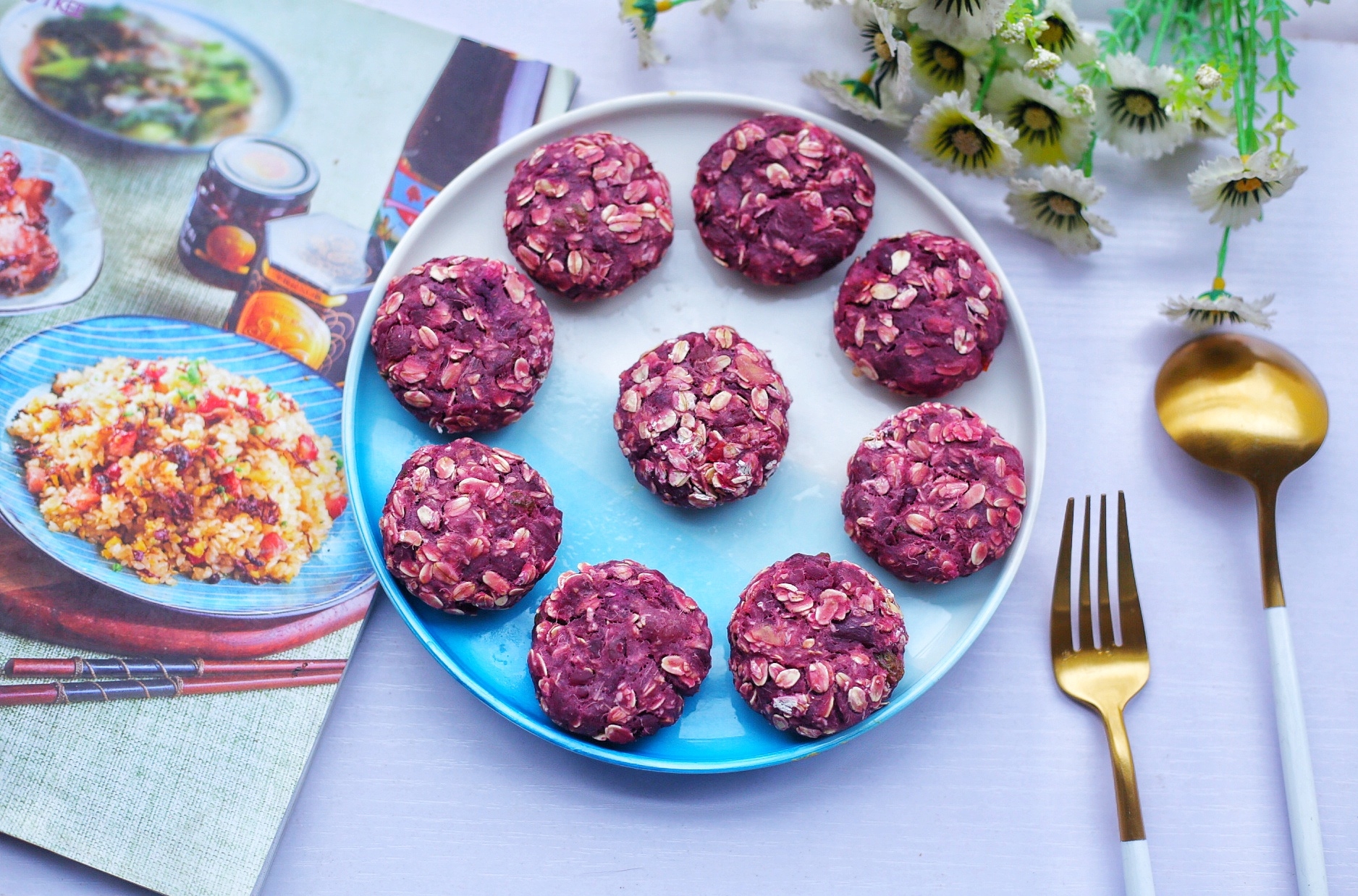 Purple Sweet Potato Oatmeal Cake