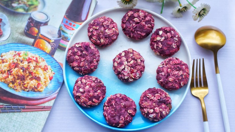 Purple Sweet Potato Oatmeal Cake