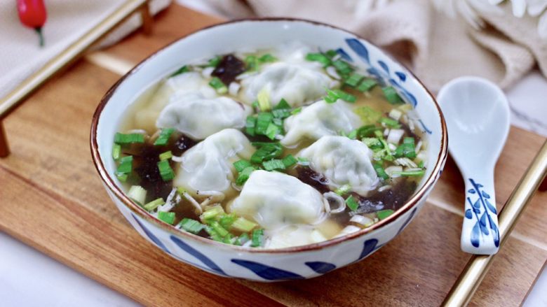 Kuaishou Sour Soup and Large Filling Wontons