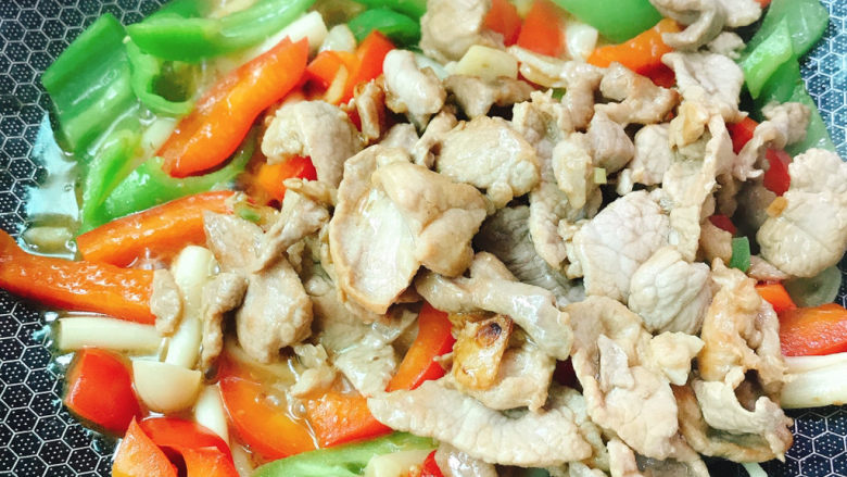 Green pepper fried pork slices