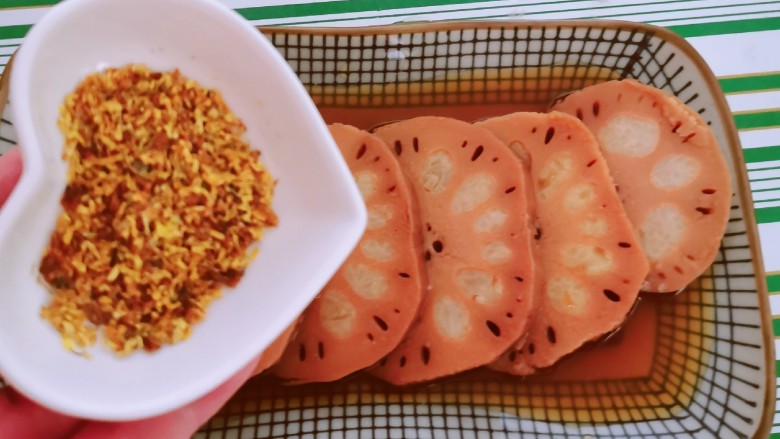 Osmanthus sugar lotus root