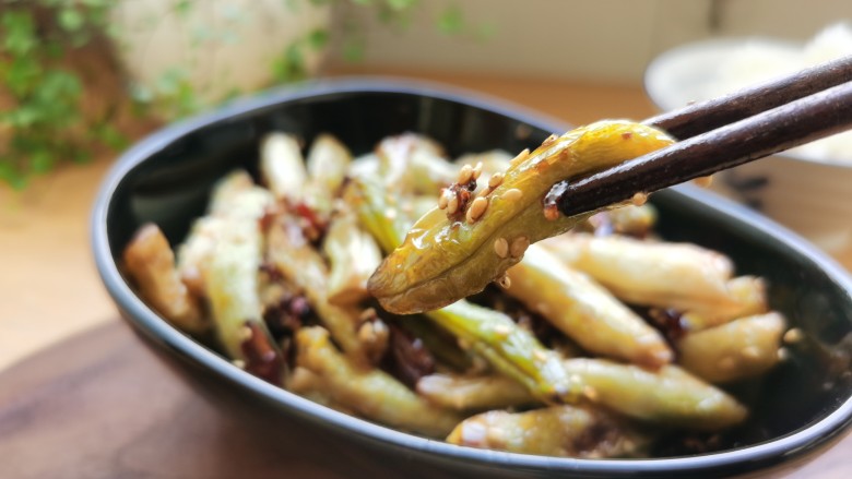 Dry Stir-fried Kidney Beans