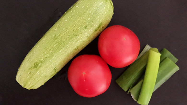 Fried tomato and zucchini